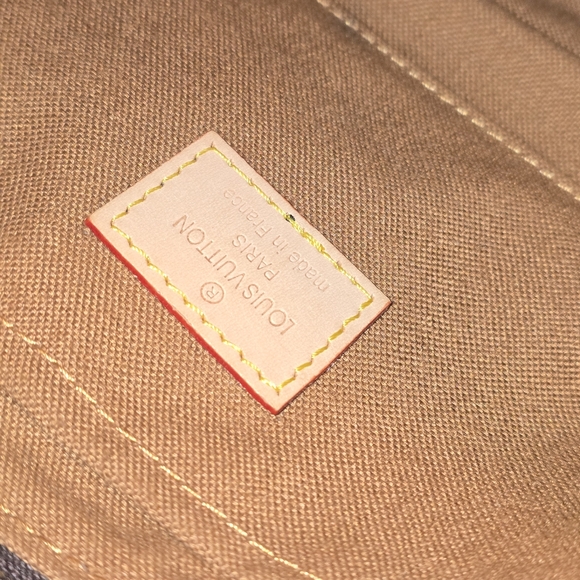 Authentic Louis Vuitton Monogram Pochette Accessoires.Made in France SA3185 - Picture 4 of 11